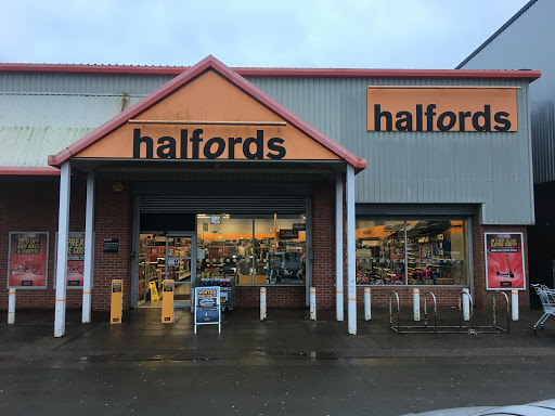 Halfords - Corby - Visual