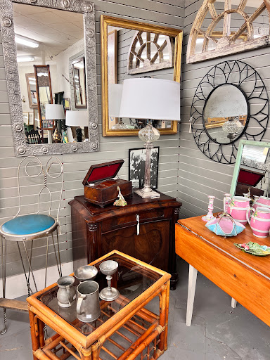 Montage Antiques - Thumbnail