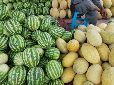 Street and vegetables