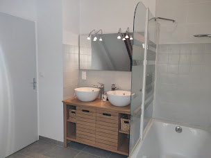 Photo n°11 de LA LOGIA - GITES 20 PERSONNES - 10 CHAMBRES à Rilly-la-Montagne (Maison d'hôtes)