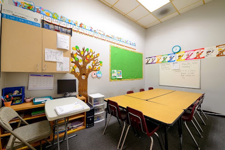 Viet My Tutoring Center 15569 Brookhurst St, Westminster, CA 92683, Estados Unidos