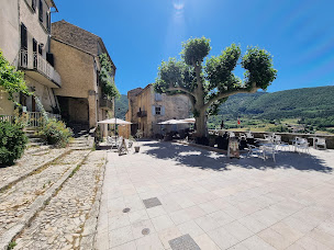 Photo n°43 de Le Salon Du Beffroi à Montbrun-les-Bains (Bar)