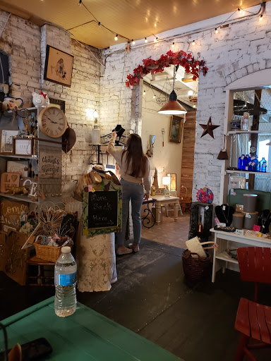 Southern Roots Antiques, LLC - Thumbnail
