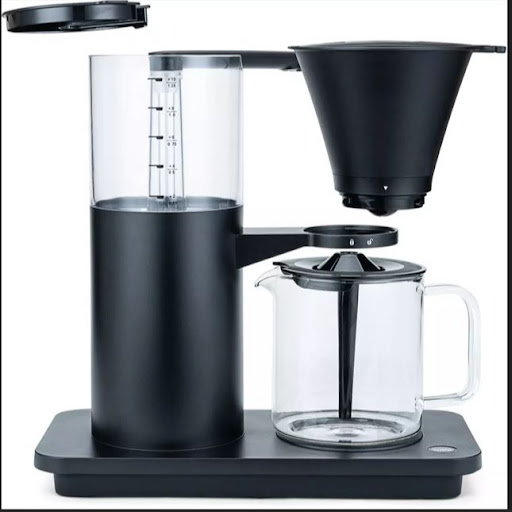 Un exemple de cafetière WILFA

Une fabrication irréprochable;  ref CM11BA125 

La technologie avancée atteint la température optimale d'infusion (92°–96°C) dès

le démarrage et la maintient tout au long du processus. L'eau chauffe

directement lors de son trajet vers le filtre

Ceci grâce à une puissance de 1600 WATTS lorsque les autres marque proposent des puissance de 1000 à 1200 watts. Le réglage du débit permet d'ajuster l'intensité du café selon ses préférences. 

Le stop-gouttes manuel évite les projections lors du retrait de la carafe en cours d'infusion.

Le plateau chauffant maintient le café à température optimale après l'infusion et s'éteint automatiquement après 40 minutes pour économiser l'énergie.

Les produits WILFA sont garantie 5 ans !!!!!

Proposée à 99 euros , profitez d'une remise de 20% soit 80 euros ! entre le 22 mai et le 20 juin pour le lancement de la marque.

Venez la découvrir dans votre magasin Pulsat Radio-Sell de St Renan