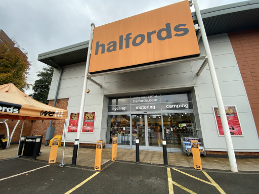 Halfords - Lichfield - Visual