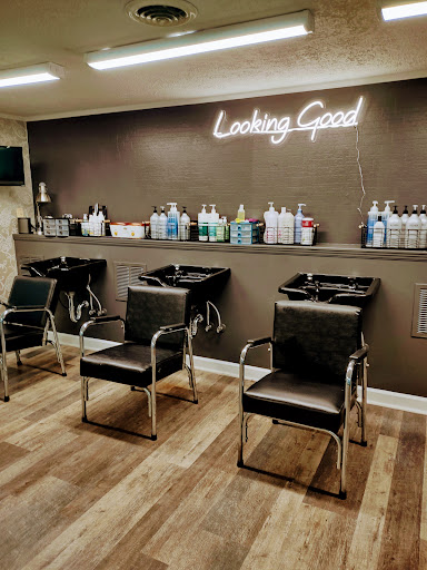 Capelli & Company Salon - Thumbnail