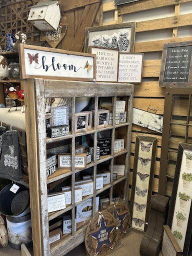 Blooms & Blossoms Florist Gifts & Gourmet - Thumbnail