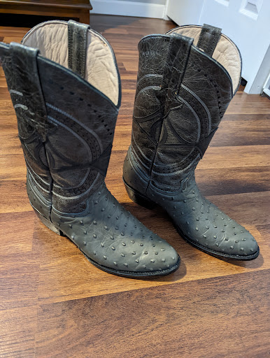 Toni's Bootstore Gallery - Mexico