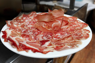 Photo n°24 de Mangiamo-Italiano - Les italiens du marché à Paris (Traiteur)