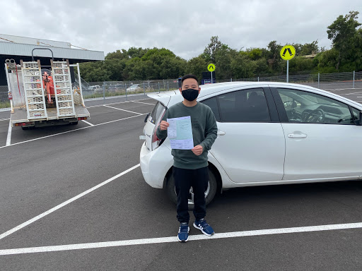 Xzavier Driving School - Drive Test Hallam - Thumbnail