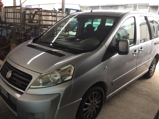 New Drive Rent: noleggio auto, furgoni 9 posti e tanto altro. - Thumbnail