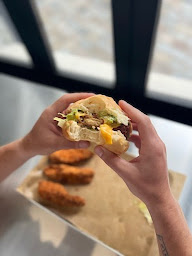 Photo n°72 de avec amour - le burger Montreuil à Montreuil (Restaurant végétarien)