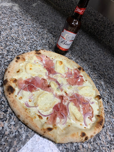 Photo 2 - MAMMA PIZZA