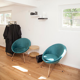 Photo n°3 de Bulle dhair by virginie à Pontault-Combault (Salon de coiffure)