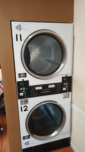 Clockwash Launderette - Thumbnail