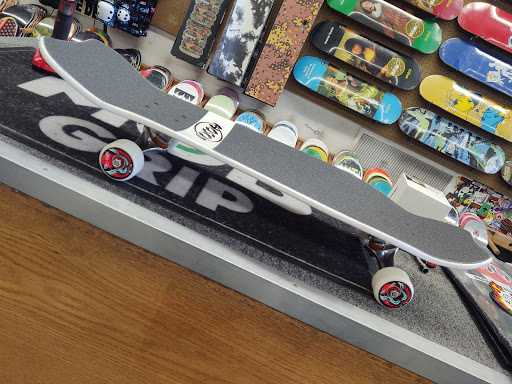 Bill's Wheels Skateshop - Thumbnail