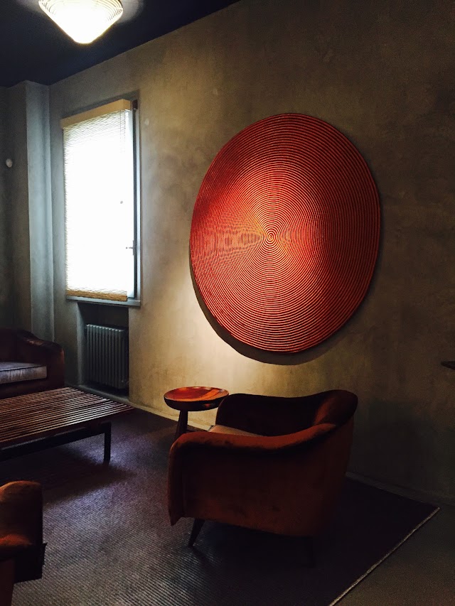 Nilufar Gallery