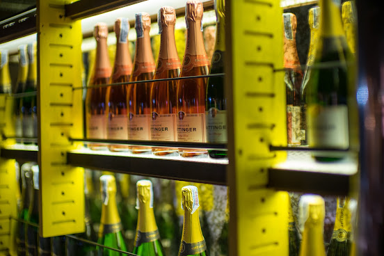 Supanniga Cruise : Chao Phraya River Cruise by null