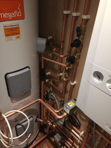http://farmoorplumbingltd.co.uk/