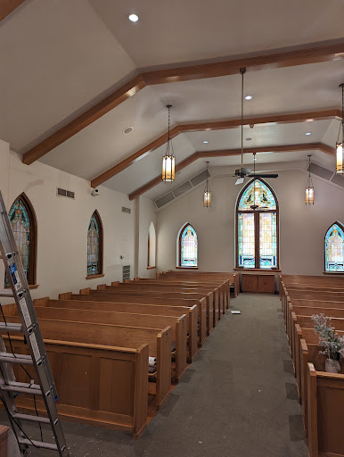 M&M Drywall & Painting Logo