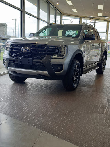 Eclipse Ford - Visual