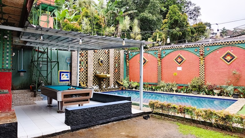 Villa Ricky Van Wijaya