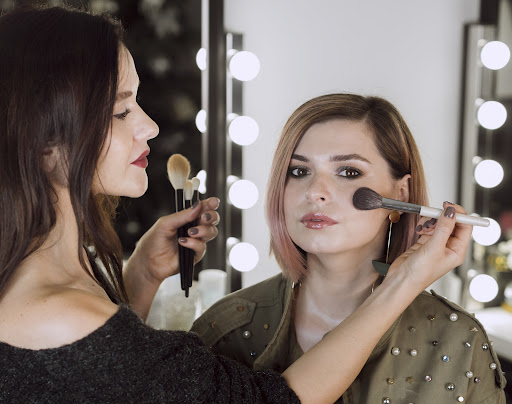 Looking for professional party makeup in Bhubaneswar that gives you a flawless and confident look… post image