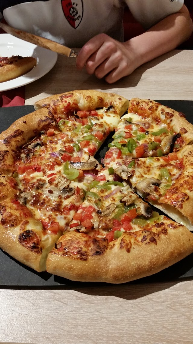 Pizza Hut Foetz