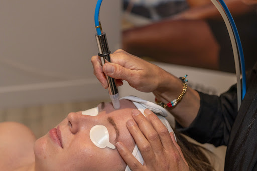 Caroline Ross Esthéticienne | Épilation Laser Rimouski - Thumbnail