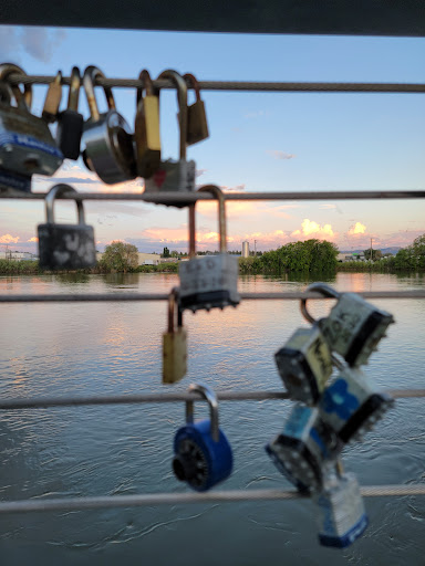 Love Lock Pier View- River Walk - Thumbnail