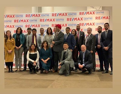 Photos of Team Arora Realty