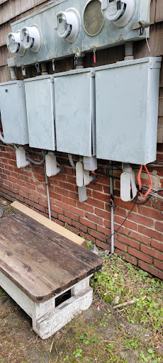 Clint's electrician - Visual