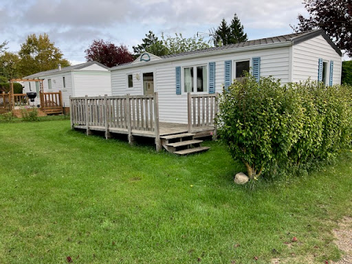 Photo de Camping Étangs du Levant à Bray-sur-Somme (80340)