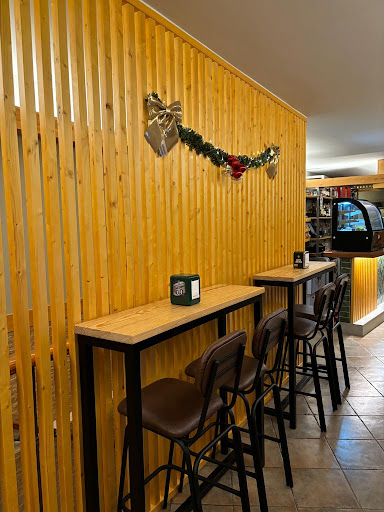 Caballitos WineBar - Thumbnail