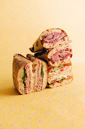 Photo n°26 de Boulangerie Feuillette à La Chaussée-Saint-Victor (Salon de thé)