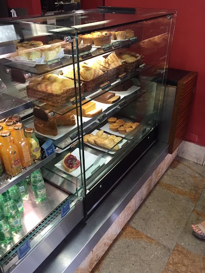 Photos of Juan Valdez Caf&eacute; Hampton By Hilton