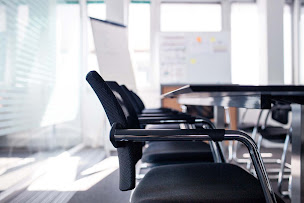 Photo n°19 de Fabre & de Nombel - assurances des entreprises à Bordeaux à Bruges (Agence d'assurance)