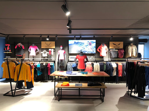 Mountain Shop Rosengarten - Thumbnail