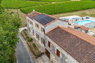 Photo n°8 de Le Chai Villa à Thénac (Maison de vacances)