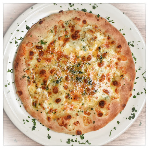Ciro's Pizza Pomodoro -Italian Restaurant & Bar - Pizza
