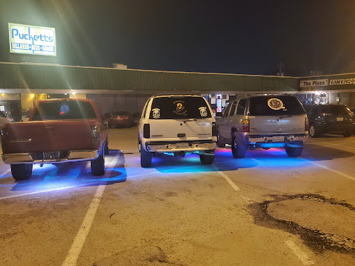 Pucketts pool hall - Visual