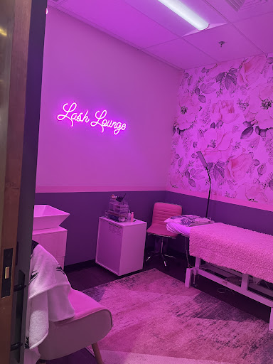 Lash Lounge - Visual