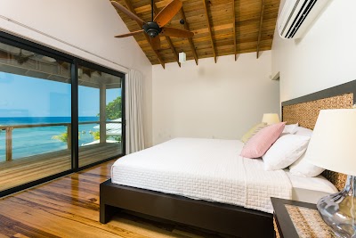 Photos of Vivaro - Beachfront - 5 Bedroom - Luxury - Private Beach