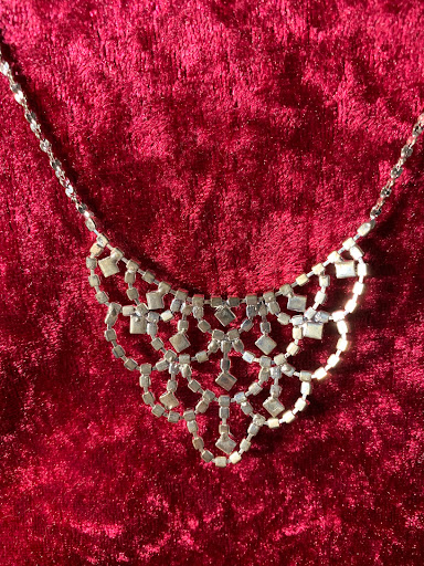 Lady of the Mist Boutique - Thumbnail