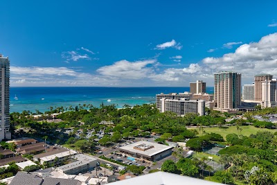 Real Select Vacations at the Ritz-Carlton Waikiki