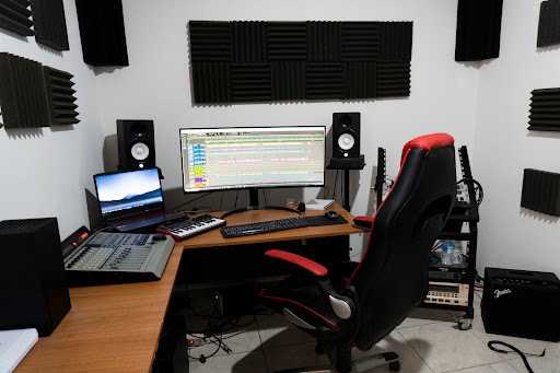MON Records - Visual