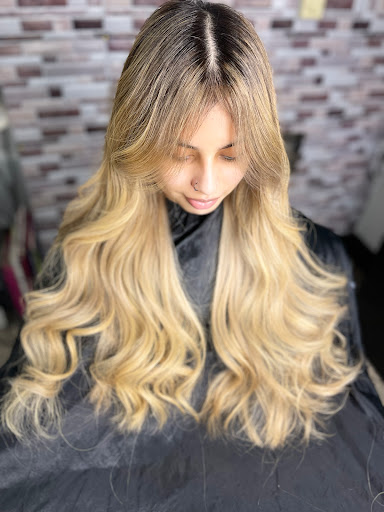 Luna's Barber Beauty - Thumbnail