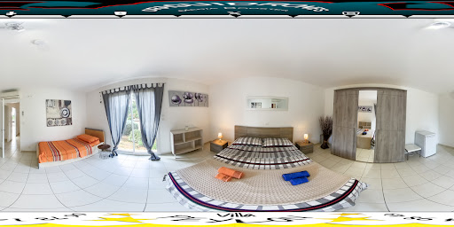 Photo de Villa Peylon piscine jardin hôtel Flayosc à Flayosc (83780)
