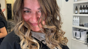 Photo n°14 de JEAN CLAUDE BIGUINE à Marseille (Salon de coiffure)