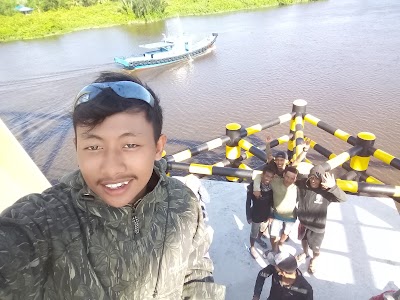 Photos of Jembatan Pawan/Sukadana